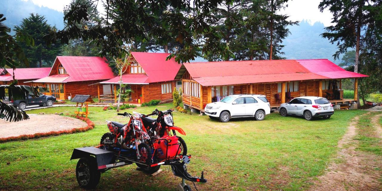 Hassinger Ranch Cabanas Oxapampa Eksteriør billede