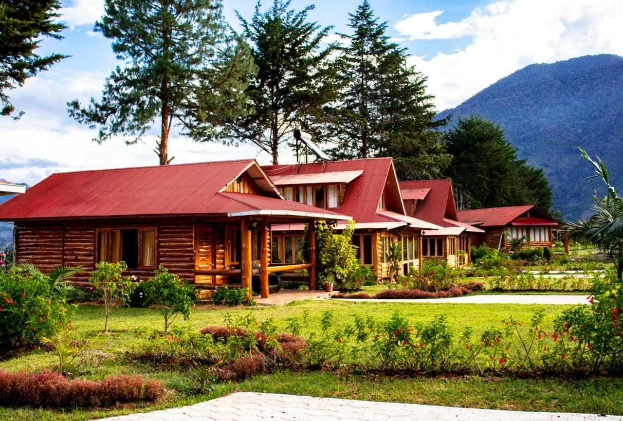 Hassinger Ranch Cabanas Oxapampa Eksteriør billede