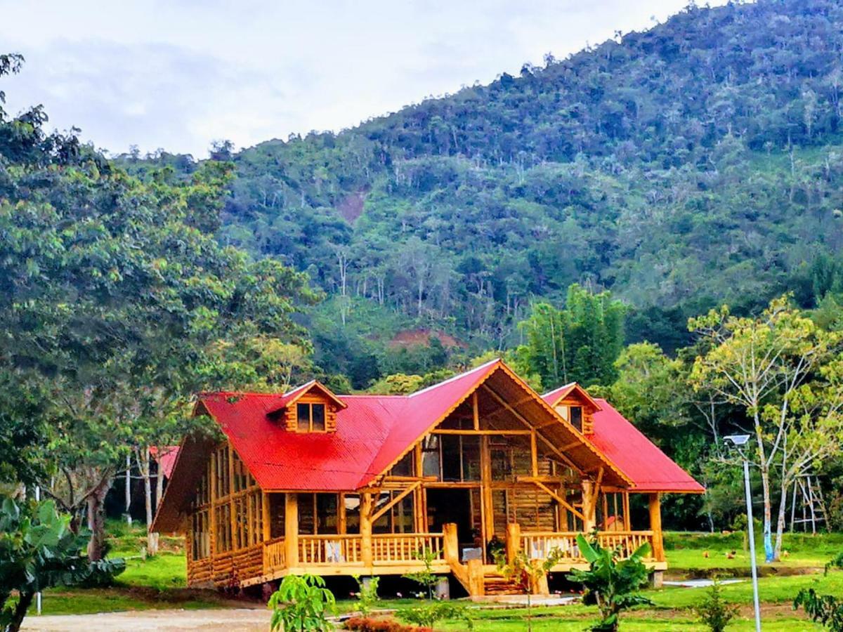 Hassinger Ranch Cabanas Oxapampa Eksteriør billede